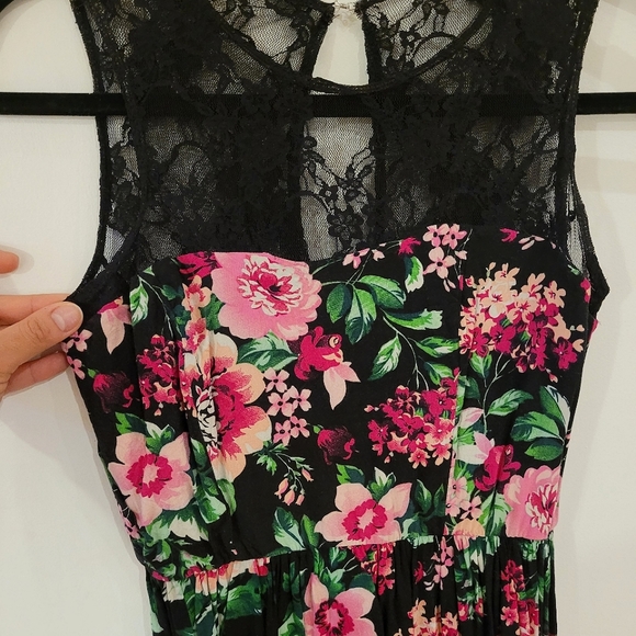 Sweetheart Floral Mini Dress - Picture 6 of 10